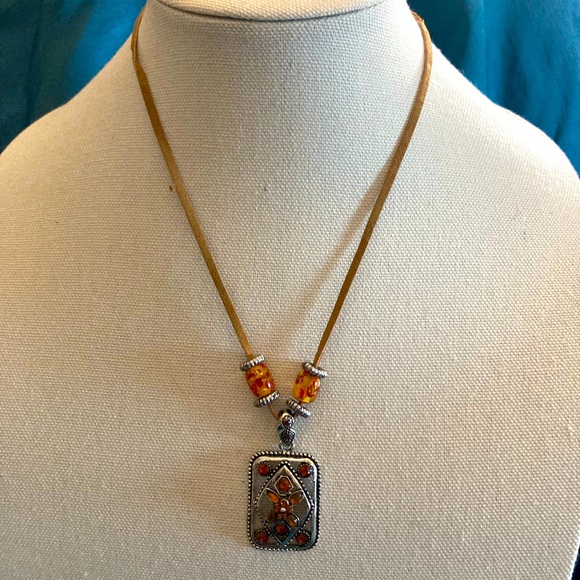 Amber Necklace - Picture 1 of 8